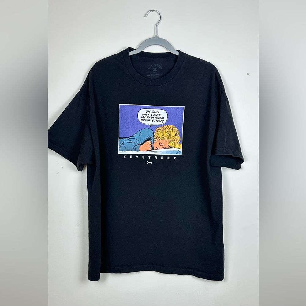 Key Street Men’s Graphic Tshirt dize XL
